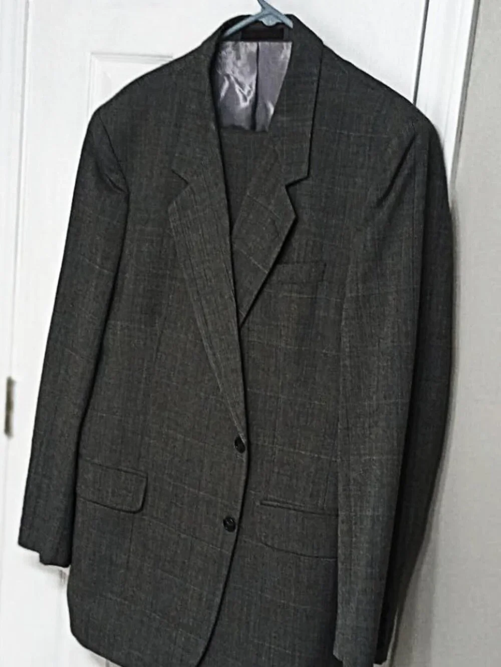 Yorkshire LTD Men Gray 2 Piece Suit 44L